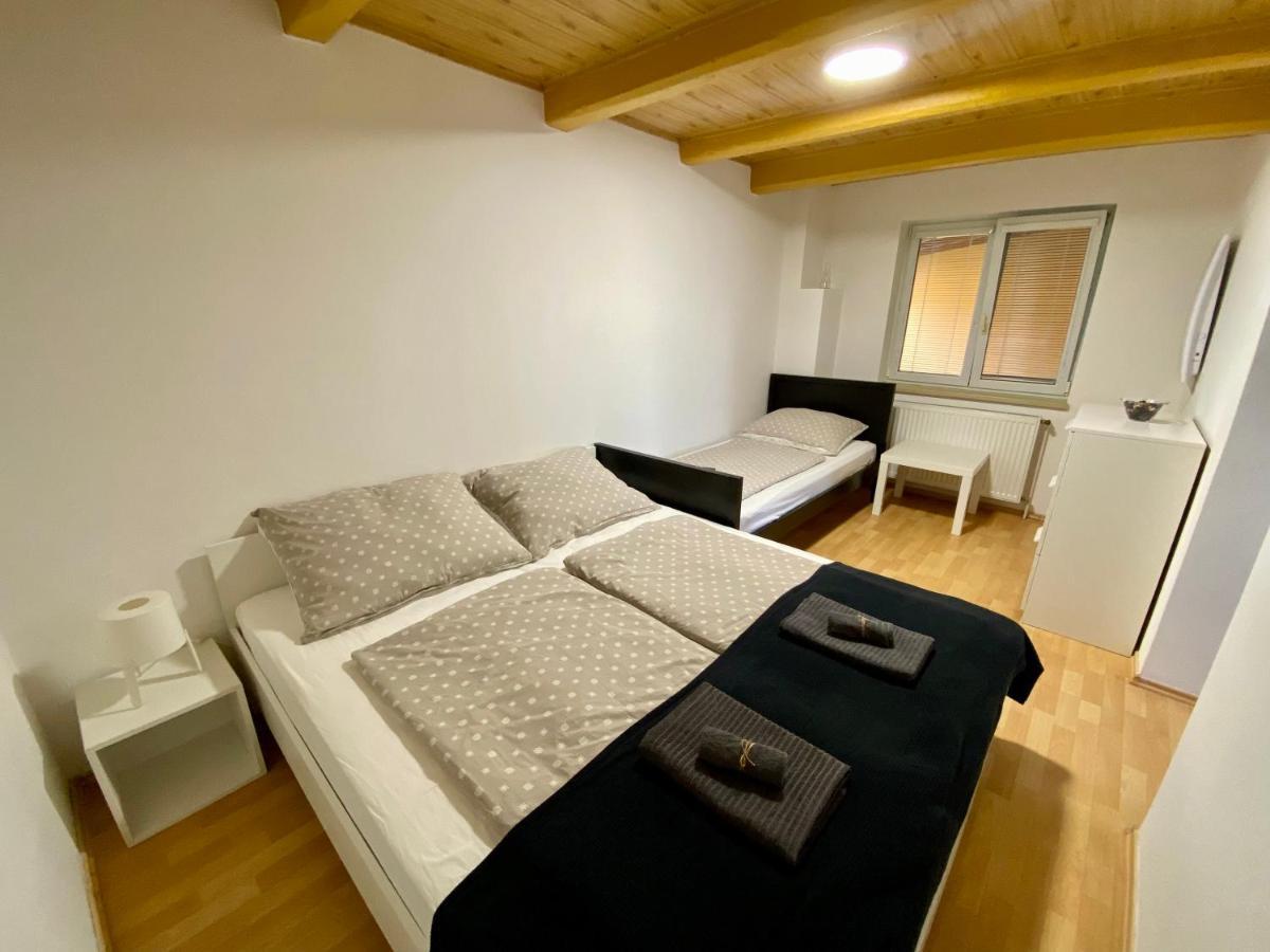 Ubytovani Gm Znojmo Luaran gambar